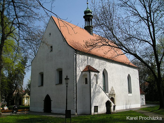 Rekonstrukce sakr�ln�ch staveb - kostel v P�sku